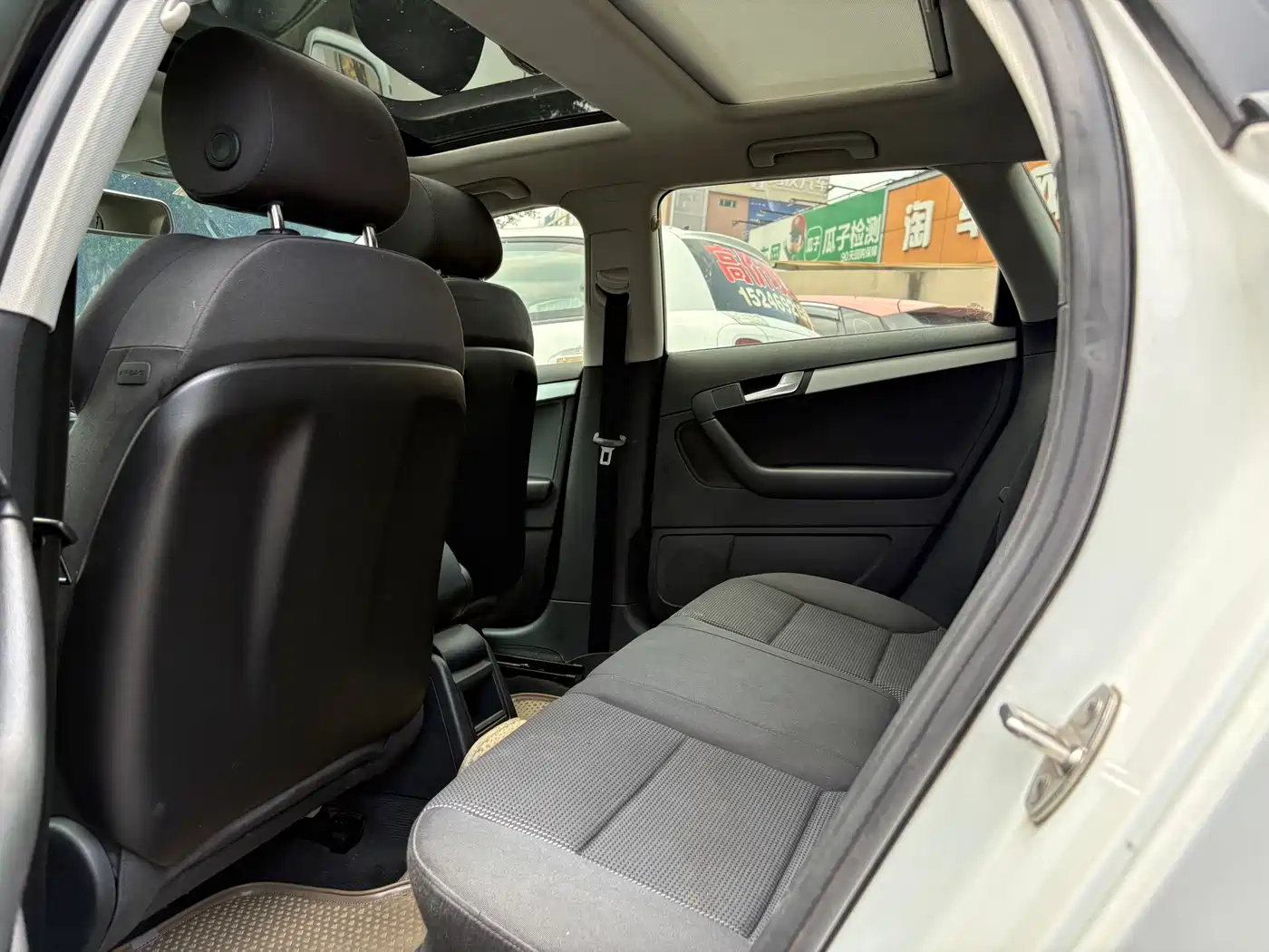 Audi A3 (Import) 2010 Sportback 1.8T Luxury Model фото 9