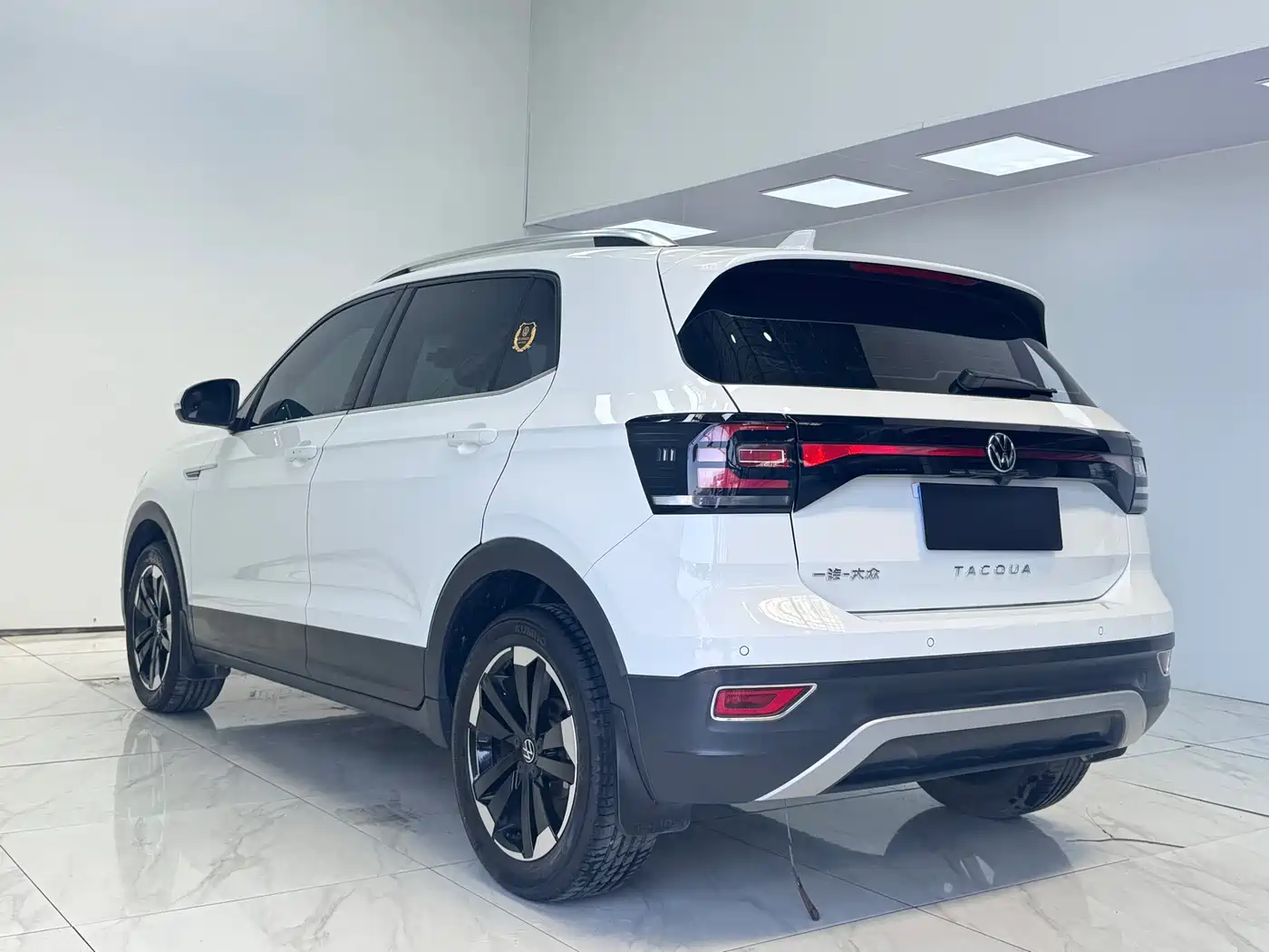 Volkswagen Tanying 2021 1.5L Automatic 30th Anniversary Edition фото 4