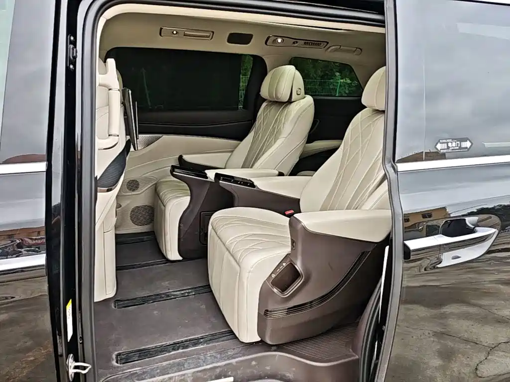 Denza D9 2026 2025 Model DM-i Smart Drive Edition 1020 AWD Flagship