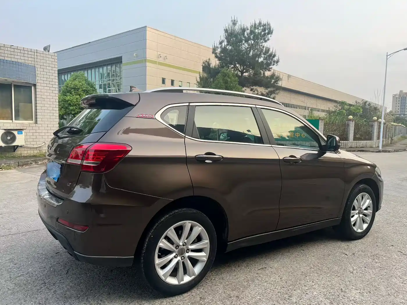 Haval H2 2015 1.5T Automatic 2WD Premium Edition фото 3