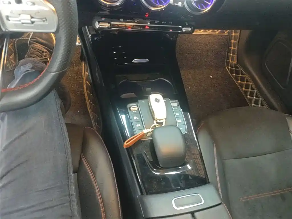 Mercedes-Benz CLA (Import) 2023 CLA 200 фото 14
