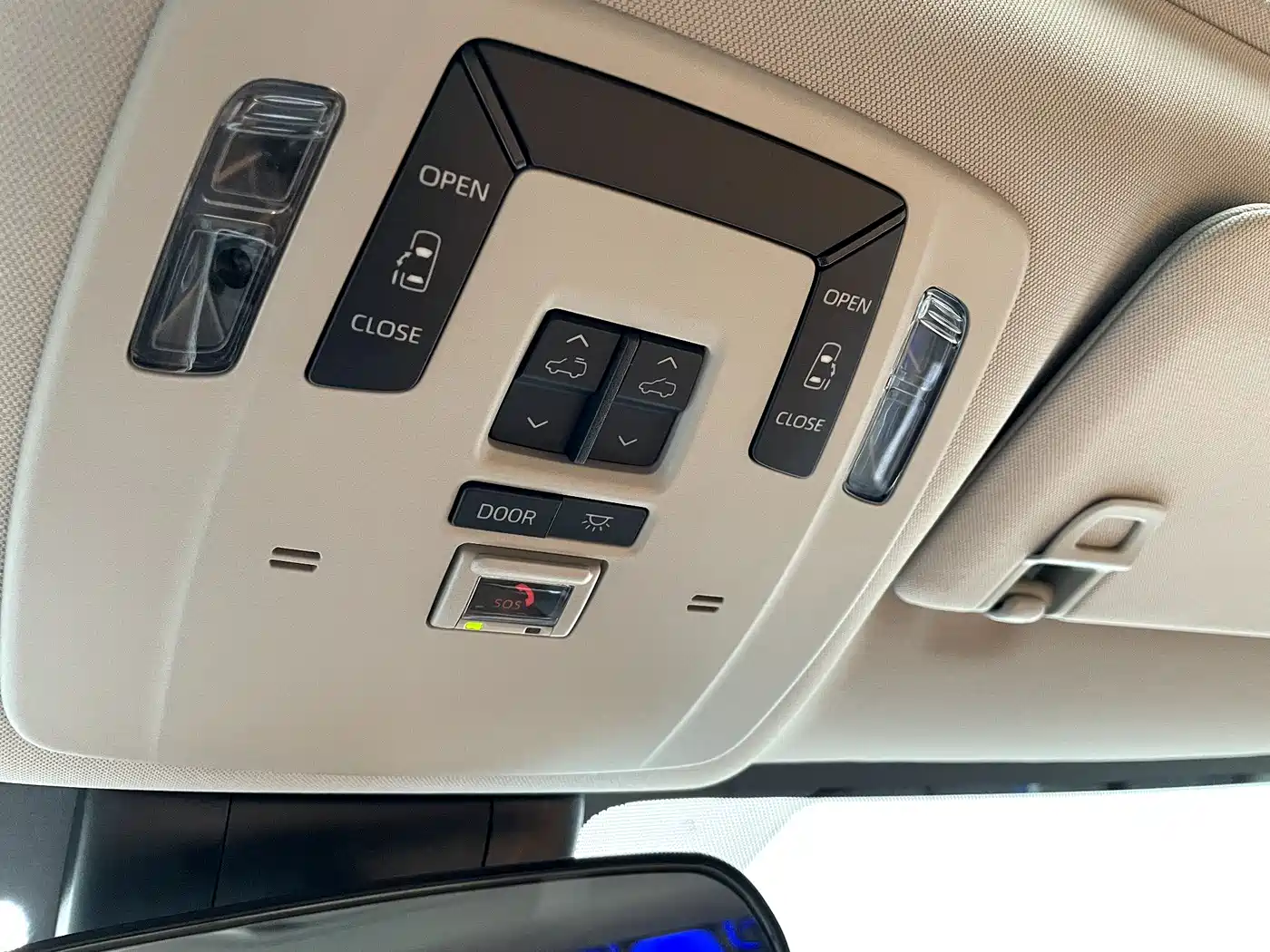 Toyota Sienna 2024 2.5L Hybrid Comfort Edition фото 22