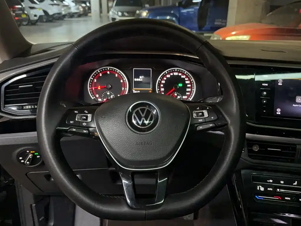 Volkswagen Tayron 2020 330TSI 2WD Luxury Smart Edition фото 3