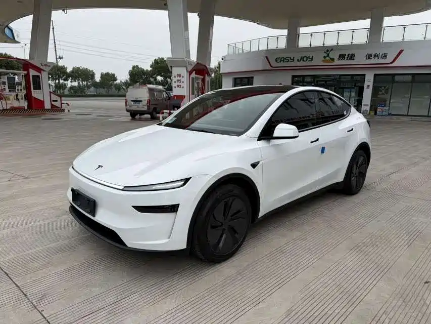  Tesla Model Y 2026 Facelift Long Range Rear-Wheel Drive