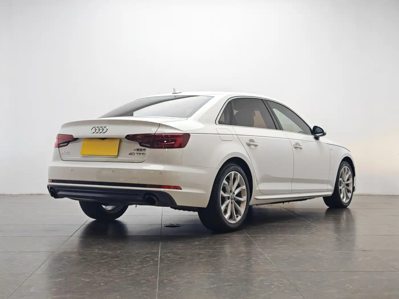 Audi A4L 2018 30th Anniversary 40 TFSI Fashion фото 3