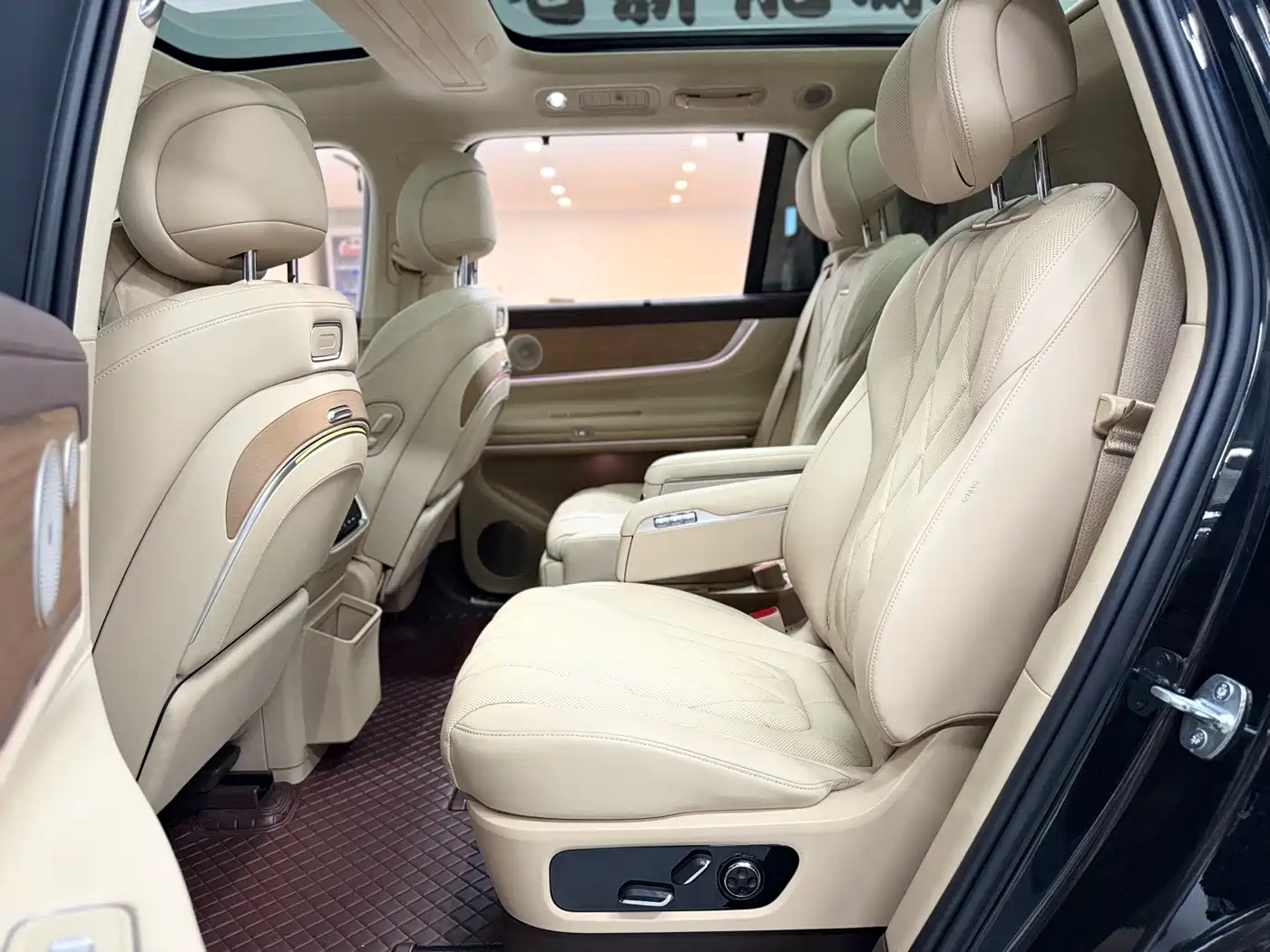 Aito M9 2024 2024 Extended Range Ultra 42kWh 6-Seater