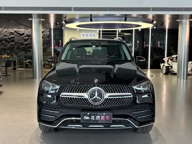 Mercedes-Benz GLE 2020 Facelift GLE 350 4MATIC Luxury — фото 2