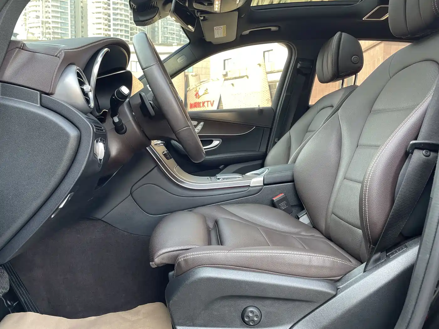 Mercedes-Benz GLC 2022 Facelift GLC 300 L 4MATIC Dynamic Collector's Edition фото 7