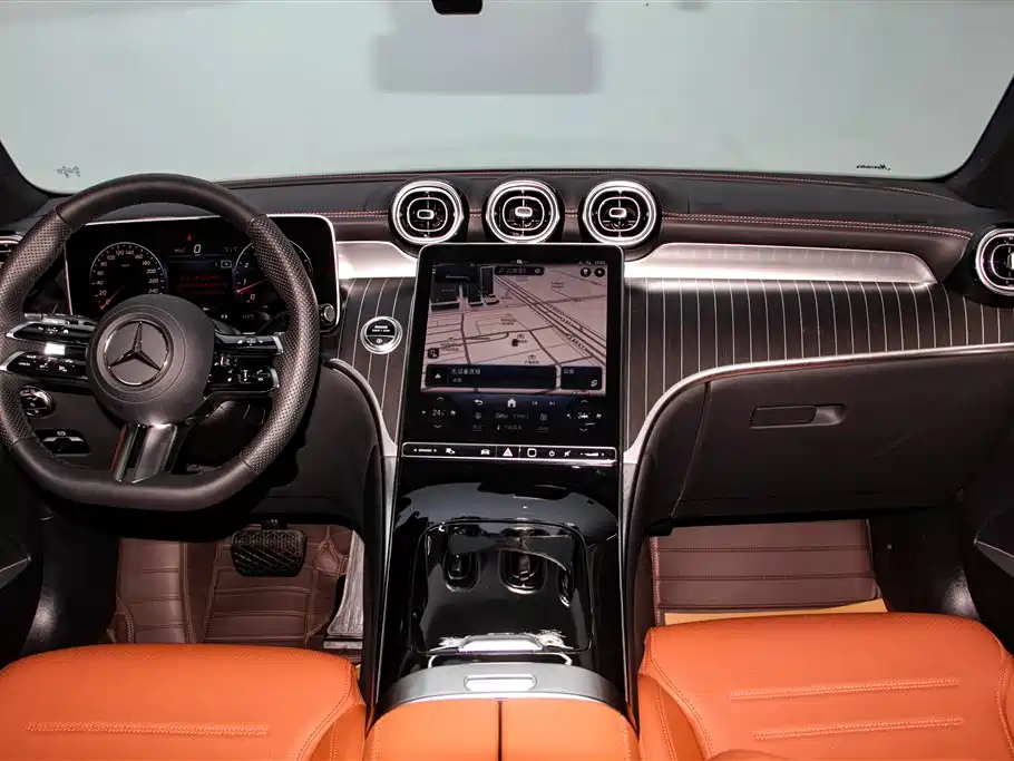 Mercedes-Benz GLC 2024 GLC 260 L 4MATIC Luxury 5-seater фото 14