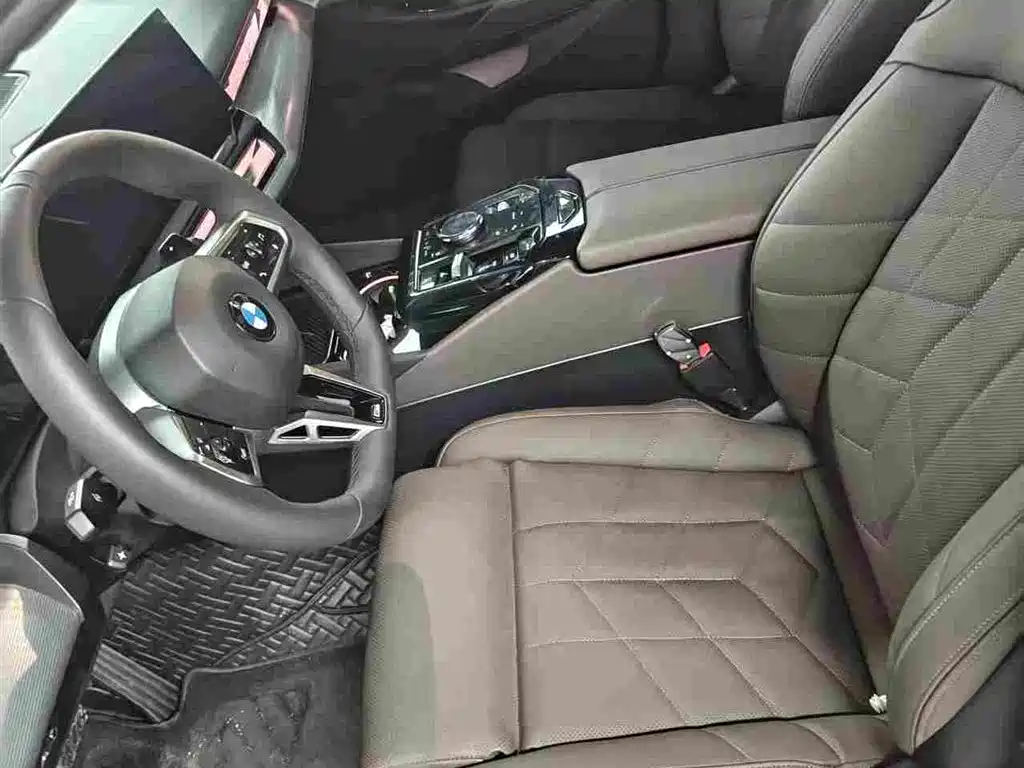 2026 BMW 5 Series (Import)