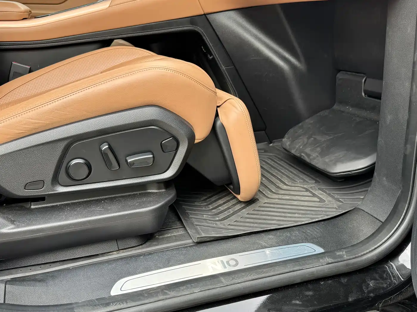 NIO ES8 2018 2018 Founder Edition