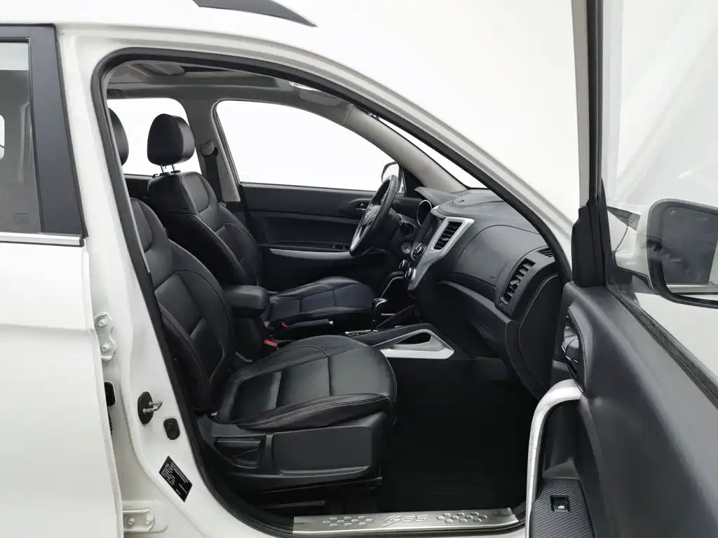 Фото 23 - Changan CS35