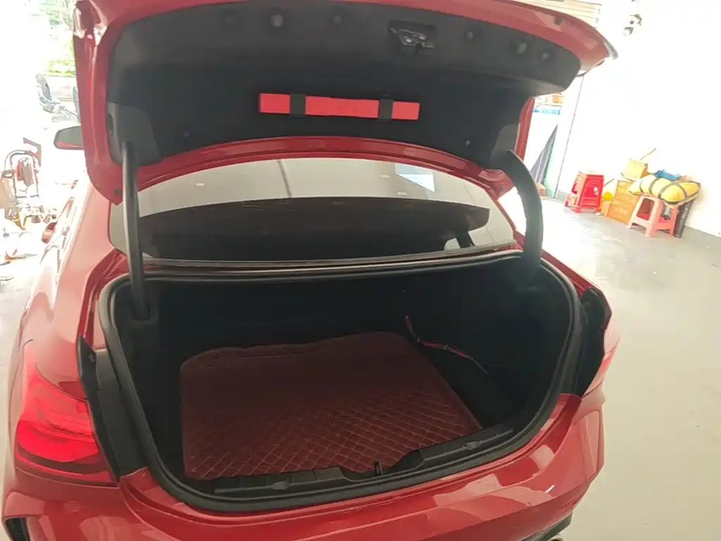 Фото 19 - BMW 1 Series
