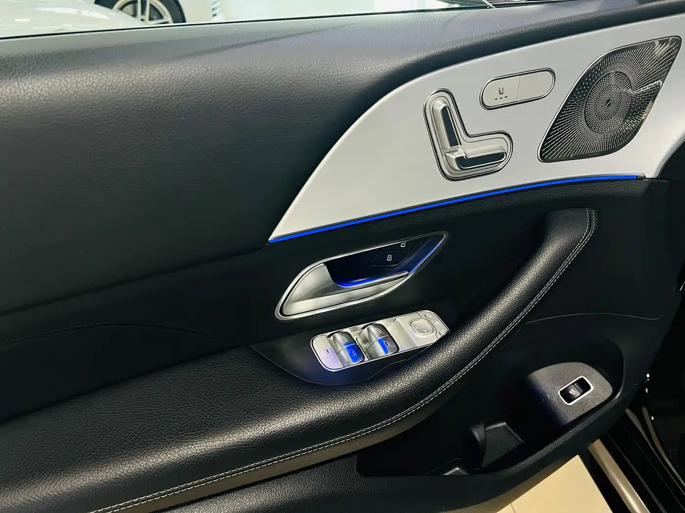 Mercedes-Benz GLE 2023 GLE 350 4MATIC Dynamic фото 3