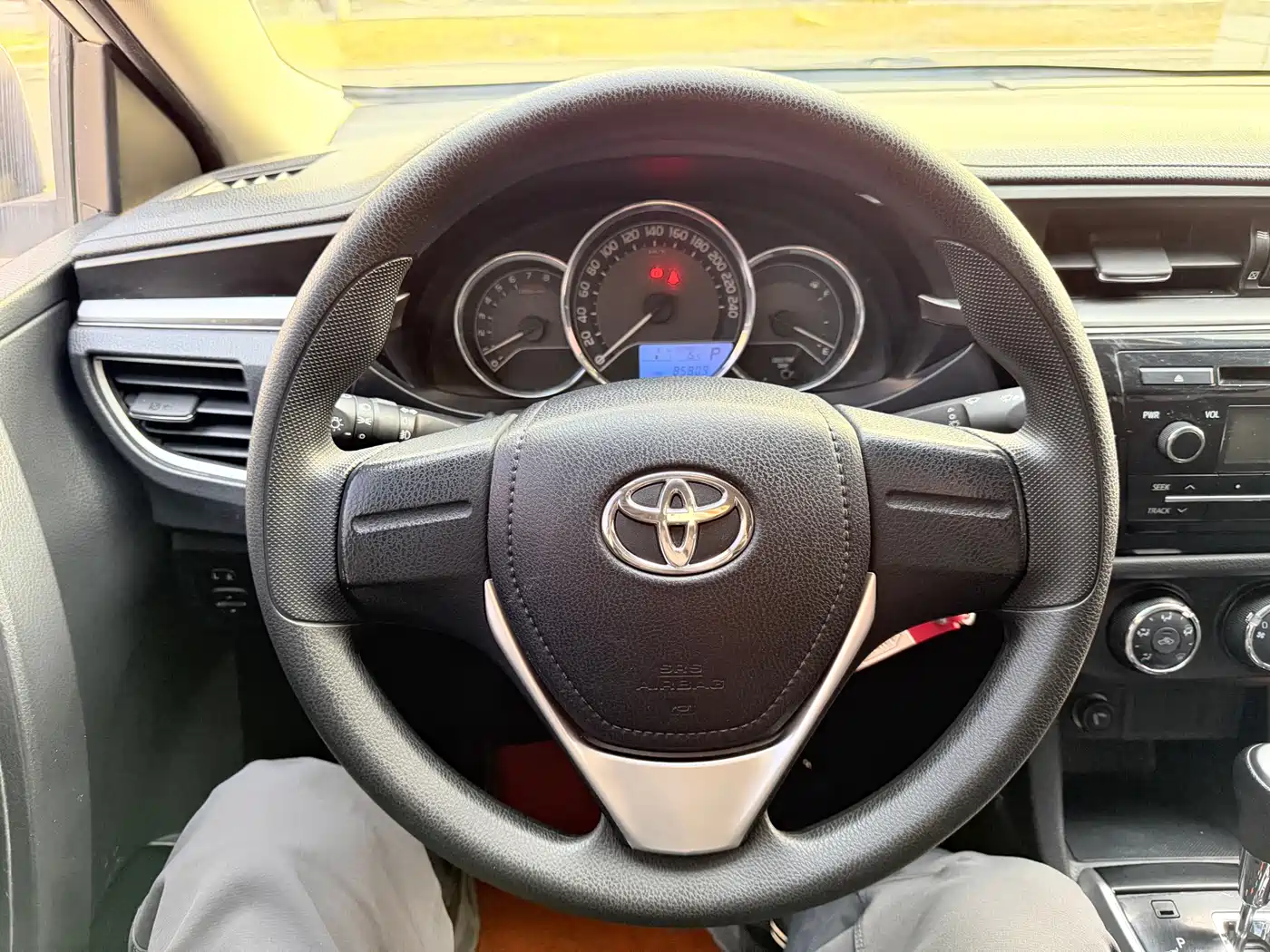 Toyota Levin 2016 1.6G CVT Elite Edition фото 14