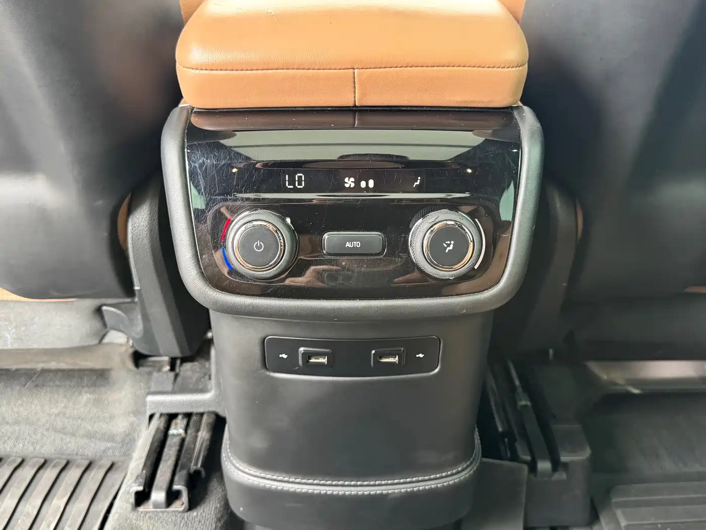 NIO ES8 2018 2018 Founder Edition