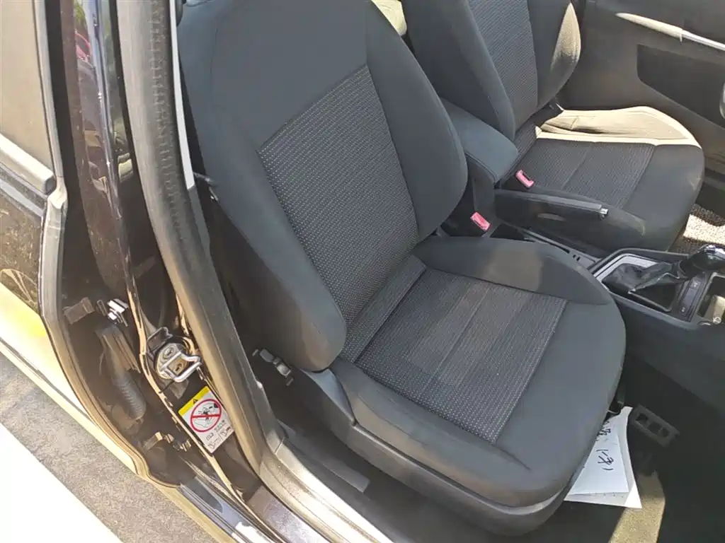 Volkswagen Lavida 2017 1.6L Automatic Trend Edition фото 25