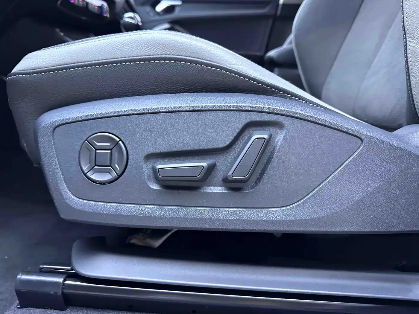 Audi Q3 2023 35 TFSI Fashion Dynamic (1.4T) фото 14