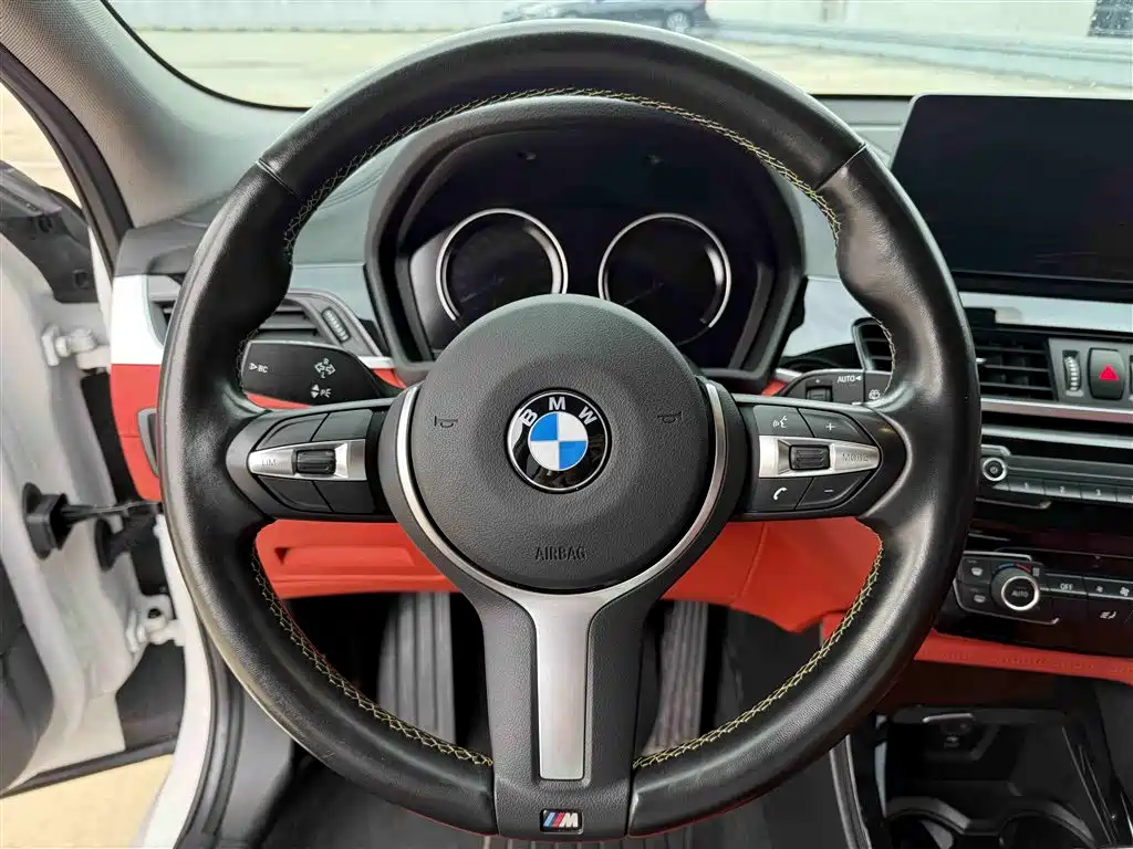 BMW X2 2023 sDrive25i M Sport Shadow Edition фото 12