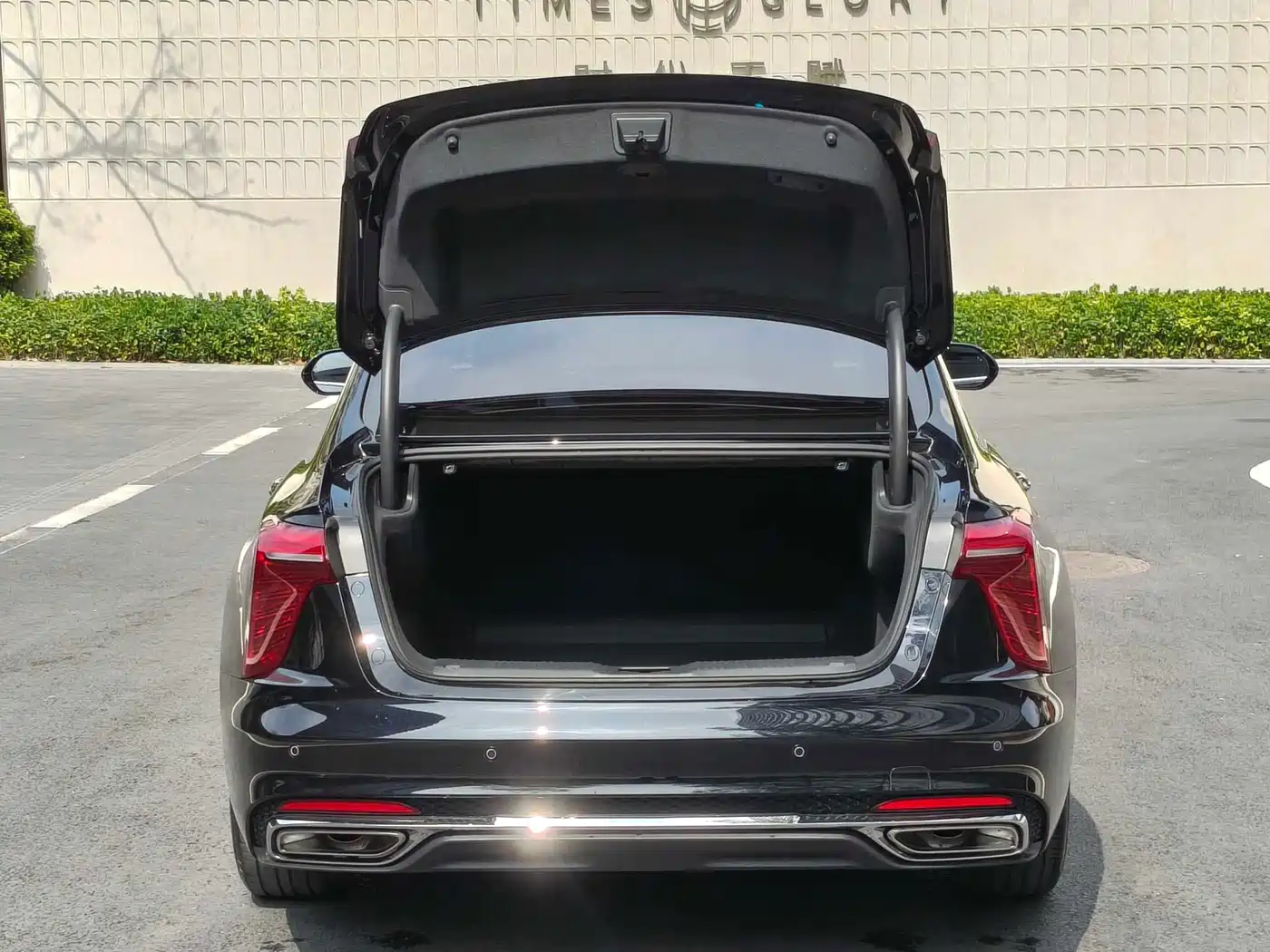Hongqi H5 2025 2.0T Automatic Qixiang 500,000 Units Commemorative Edition фото 26