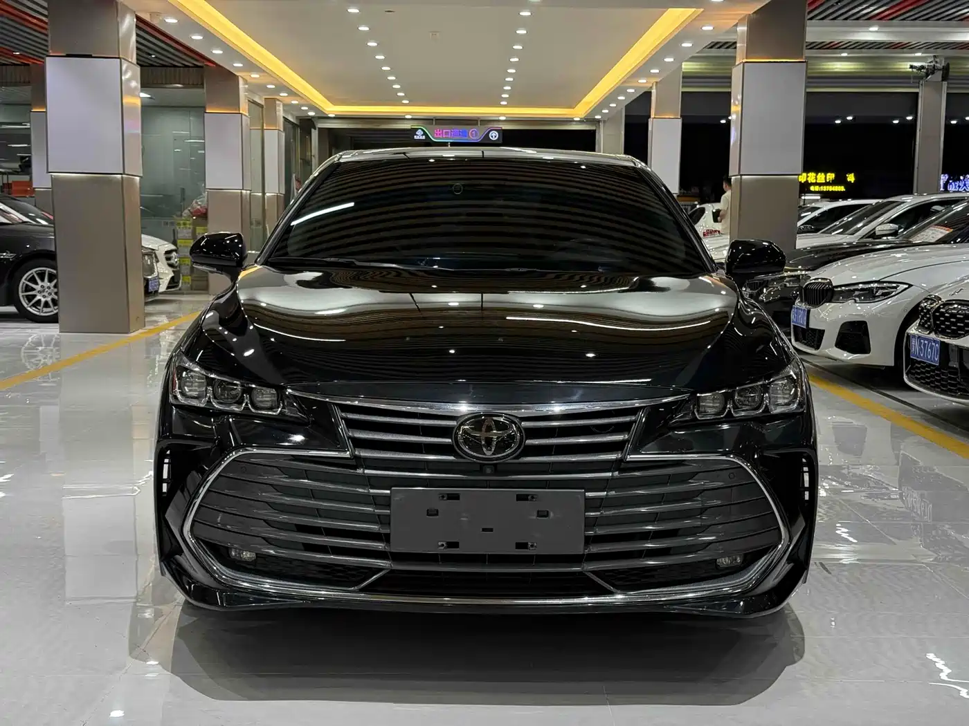Toyota Avalon 2019 2.5L Touring Premium (China V) фото 2