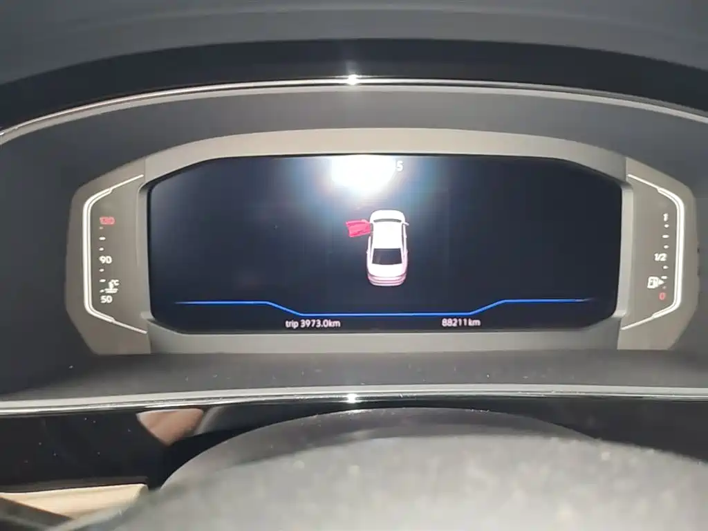 Volkswagen Passat 2020 Facelift 330TSI Luxury China VI фото 12
