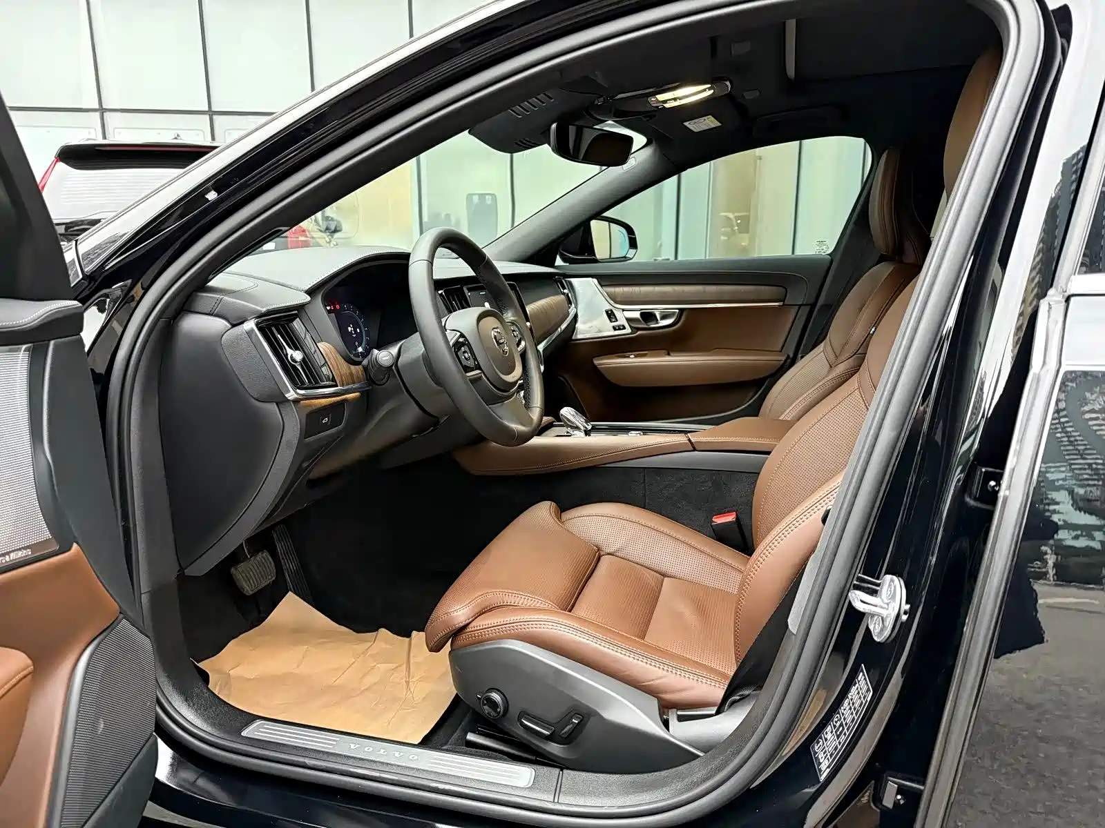صورة 8 - Volvo S90