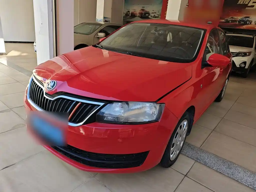 Škoda Skoda Rapid Spaceback 2014 — пригон из Китая