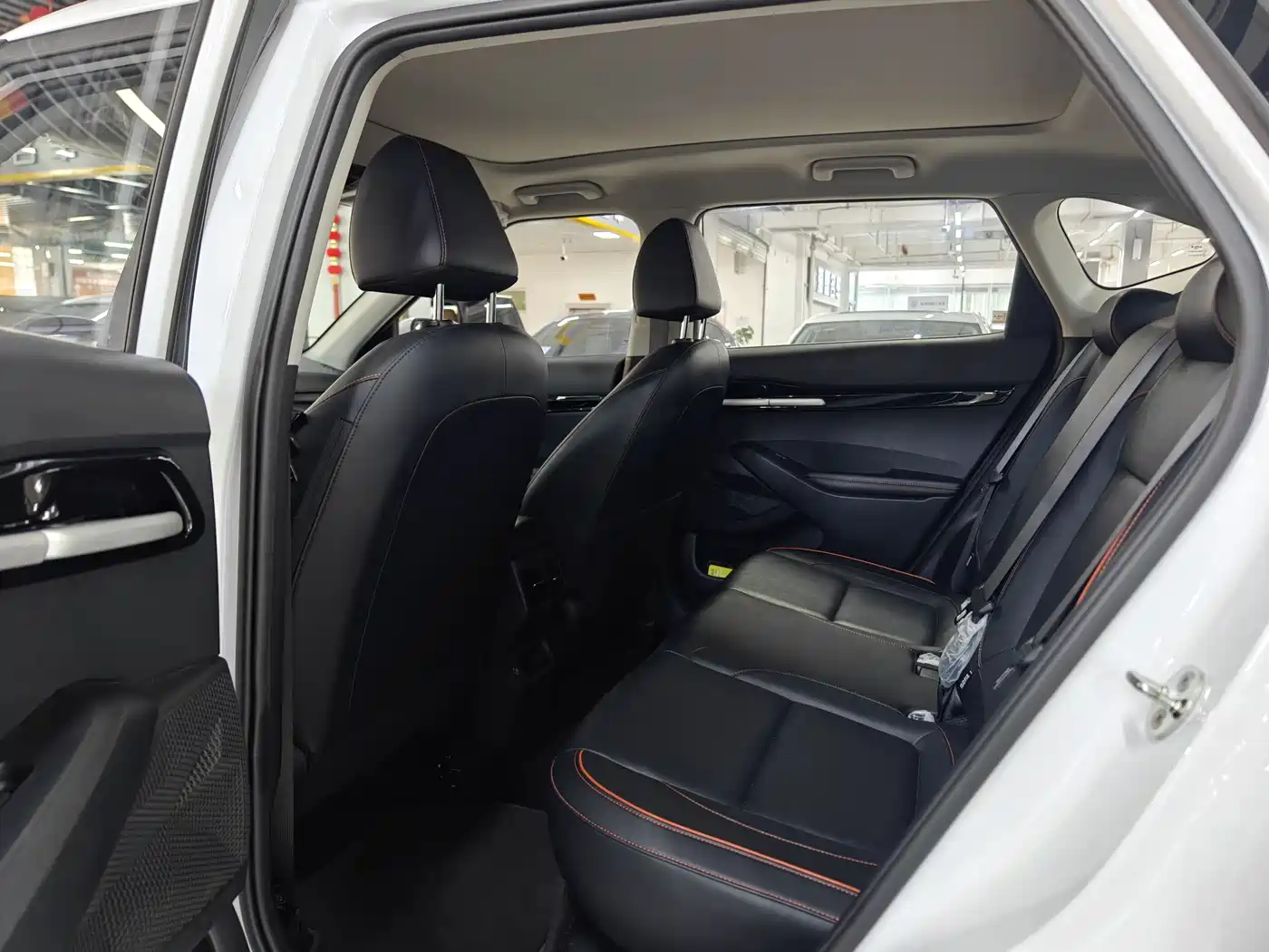 Kia Seltos 2026 1.5L IVT Luxury Edition фото 5