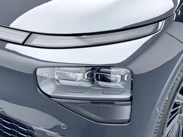 XPeng G9 2025 680 Ultra Long Range AWD Max фото 19