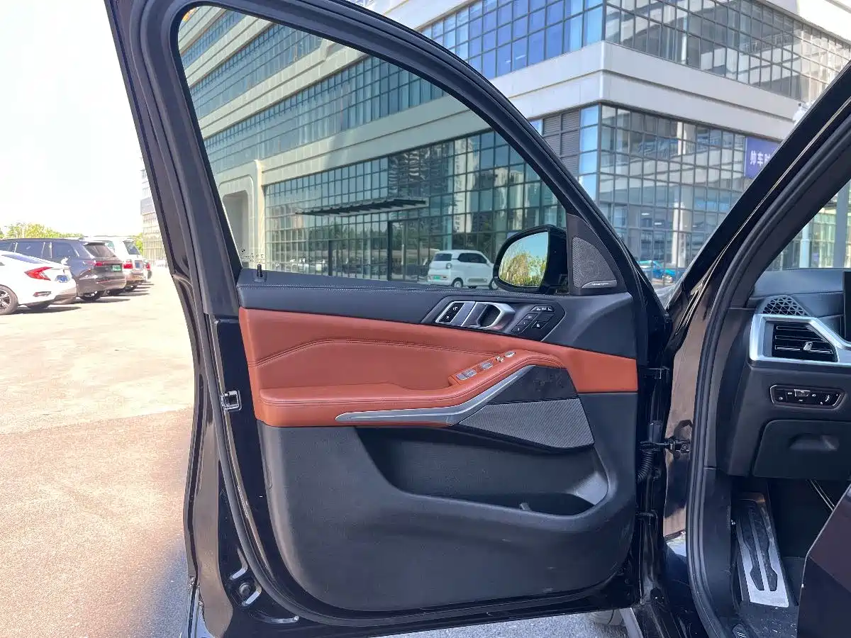 BMW X7 2023 xDrive40i Exclusive M Sport Package фото 20