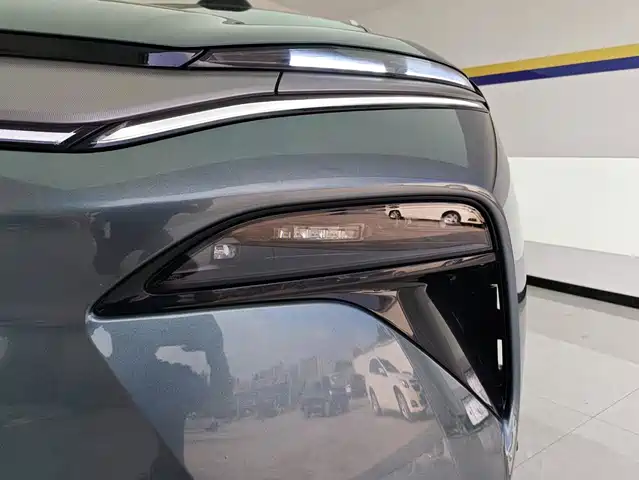BYD Tang L 2025 DM 175KM Drone Player Edition — фото 5