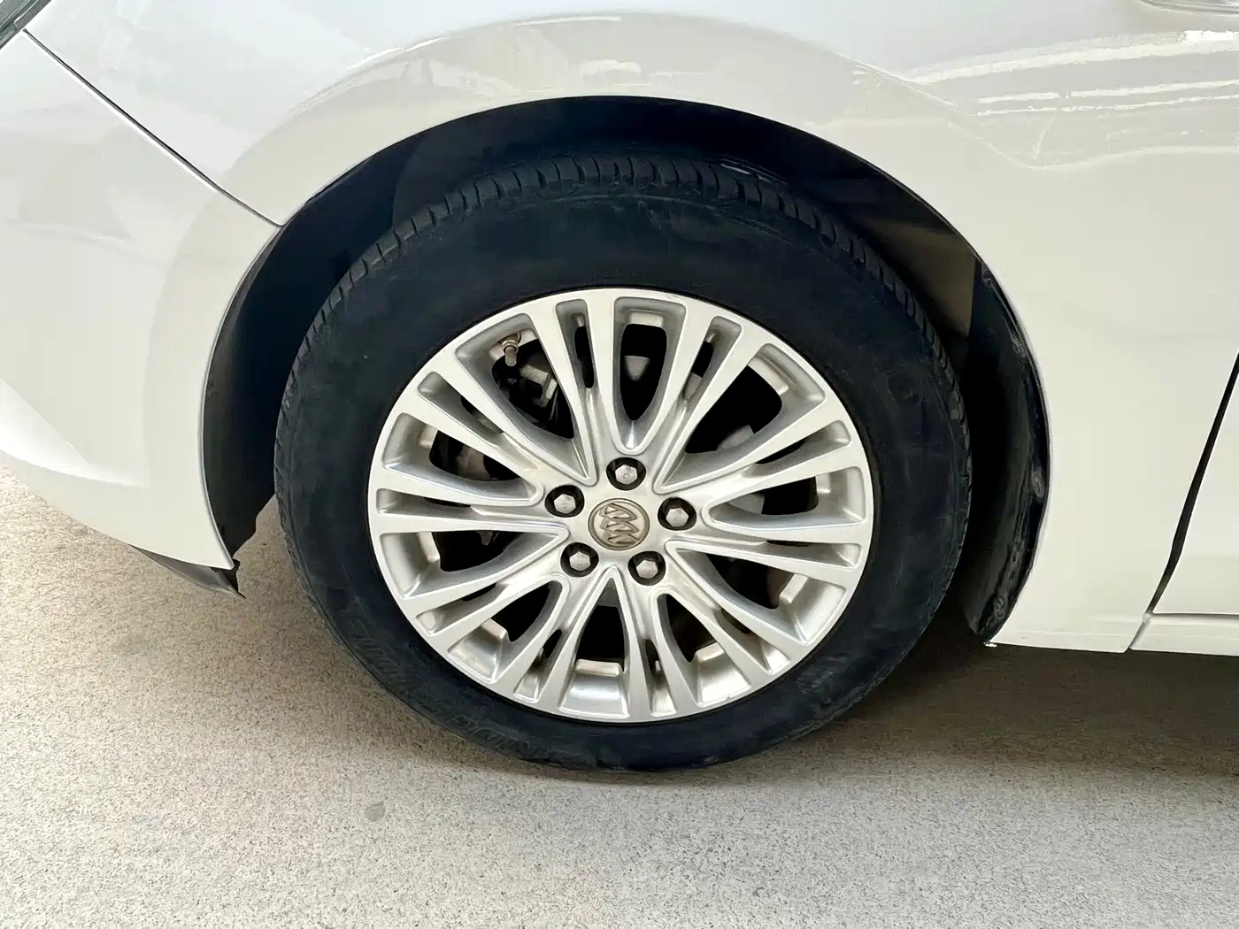 Buick Excelle 2016 Model 15N Automatic Luxury фото 4
