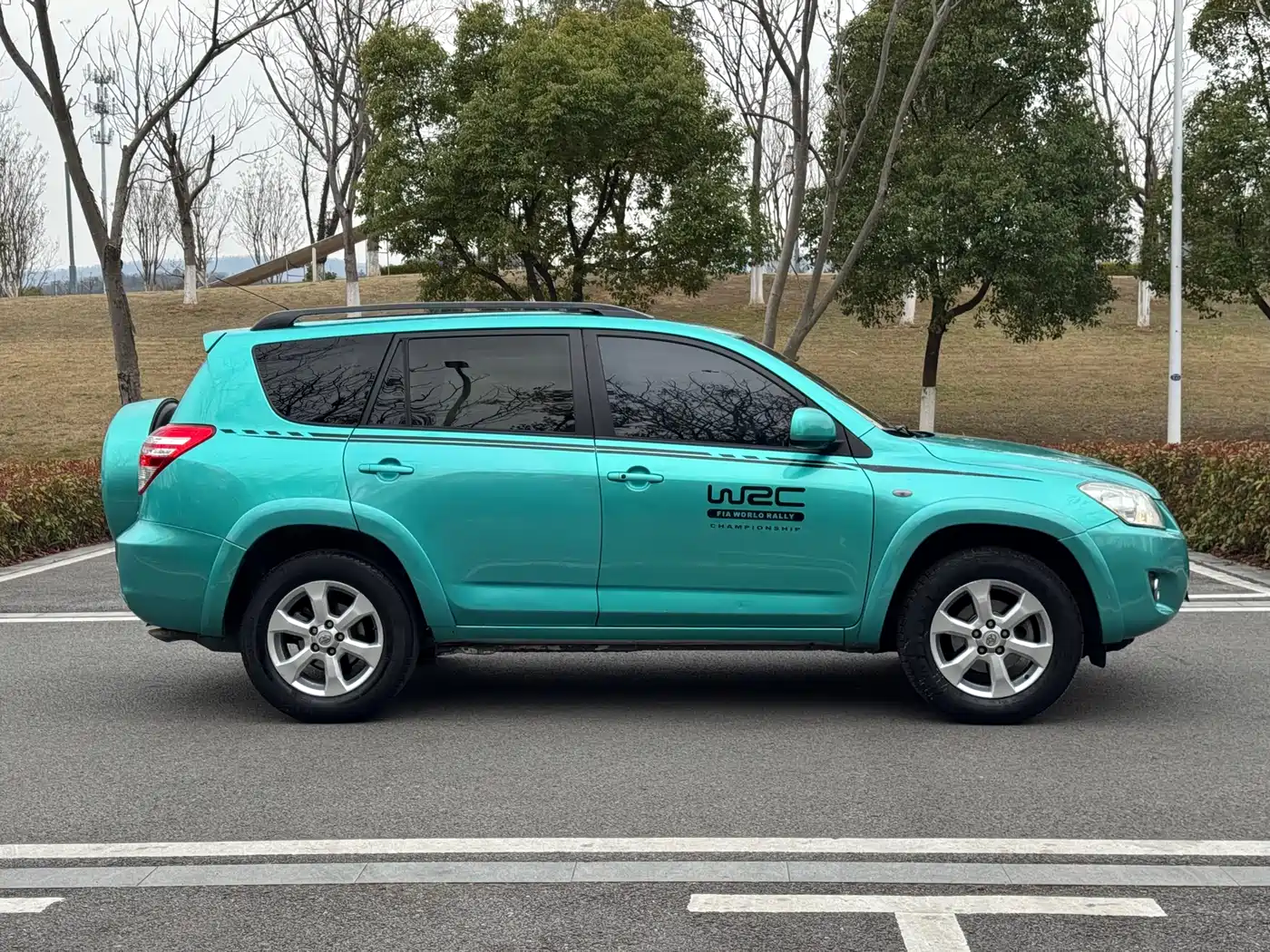 Toyota RAV4 Rongfang 2009 2.4L Automatic Luxury Edition фото 8