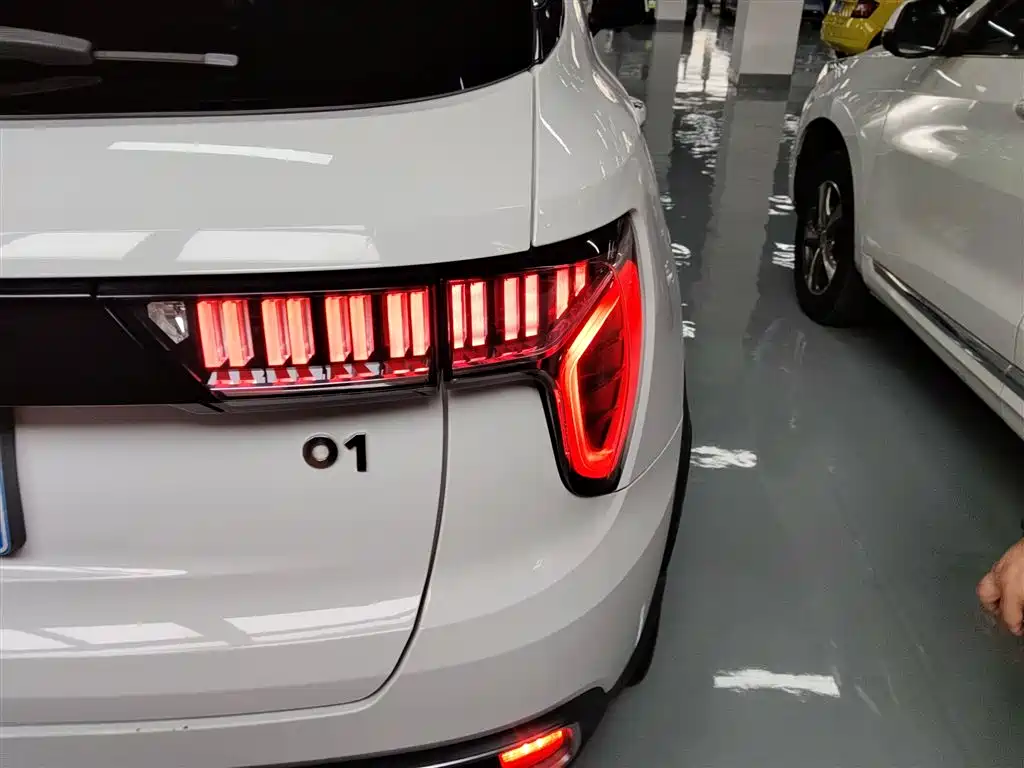 Lynk & Co 01 2017 2.0T 2WD Pro Version фото 24