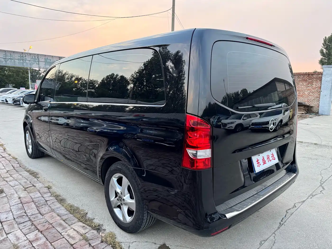 Mercedes-Benz Vito 2020 2.0T Elite Edition (7-seater) фото 4
