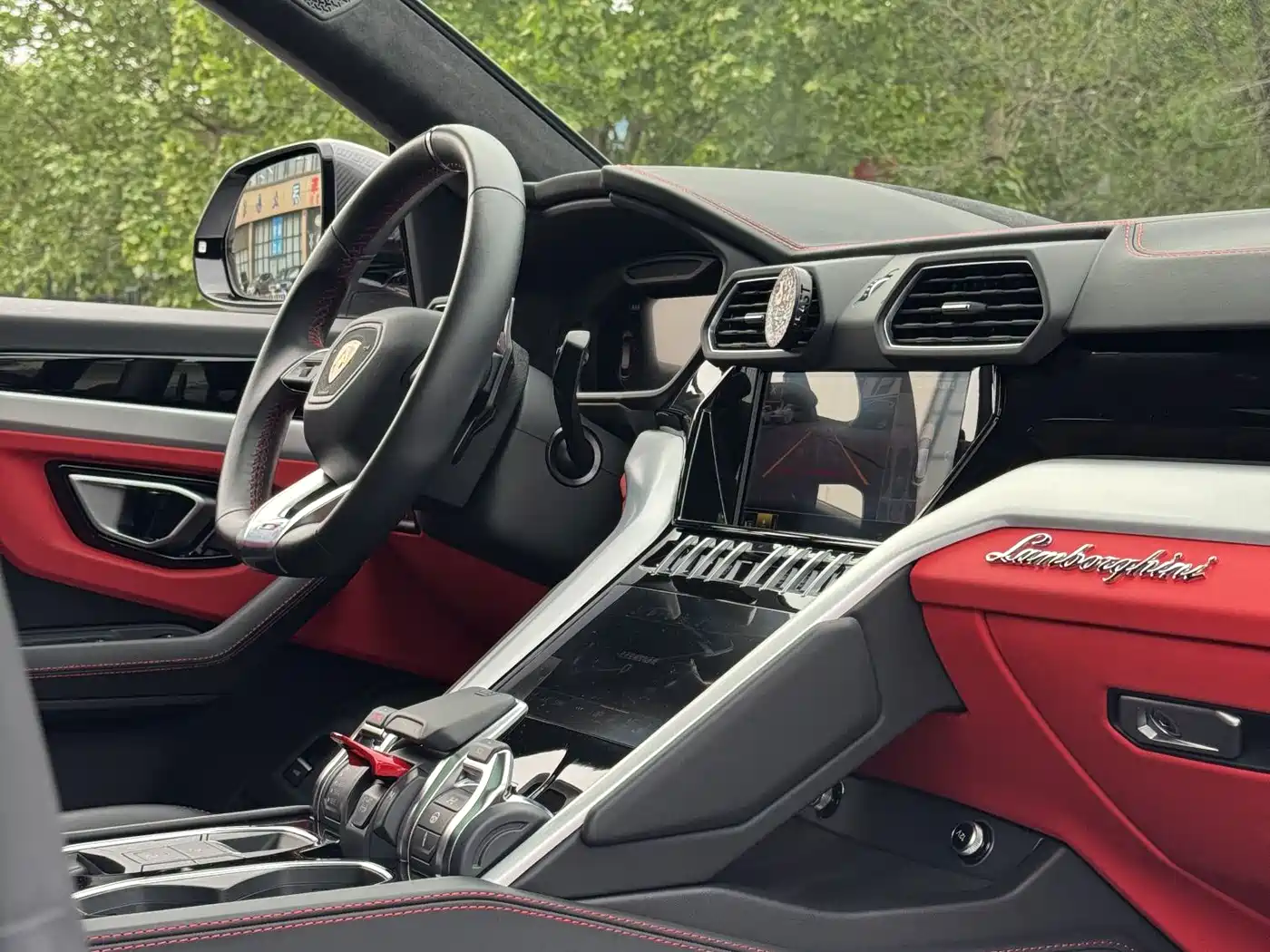 Lamborghini Urus 2023 4.0T V8 S фото 19