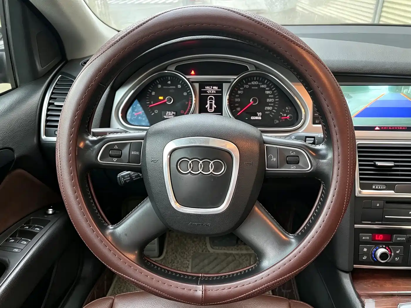 Фото 9 - Audi Q7