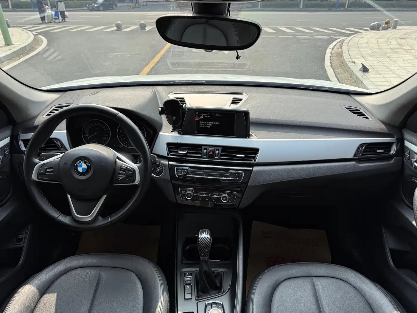 BMW X1 2016 sDrive18Li Premium Model фото 19