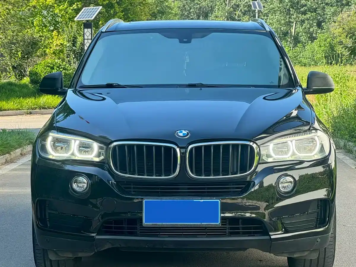 BMW X5 (Import) фото 2
