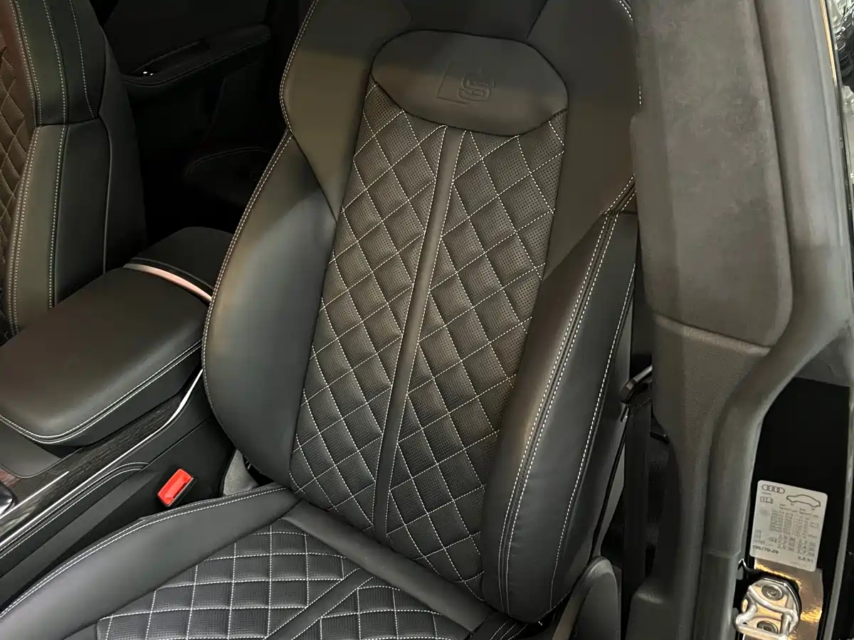Audi Q8 2024 55 TFSI Premium Dynamic фото 27