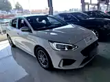 Фото 4 - Ford Focus