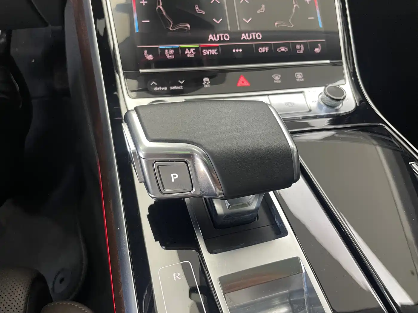 Audi A8 2021 A8L 50 TFSI quattro Luxury фото 15