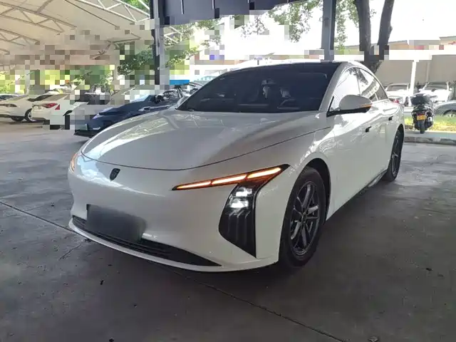 Dongfeng Fengxing Stellar S7 2025