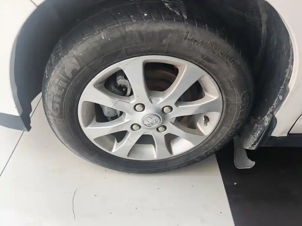 Venucia R50 2016 2016 Model 1.6L Automatic Elite Edition