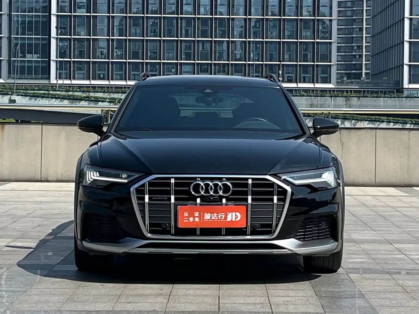 Audi A6 (Import) 2022 allroad quattro Explorer 55 TFSI Premium Off-road фото 2