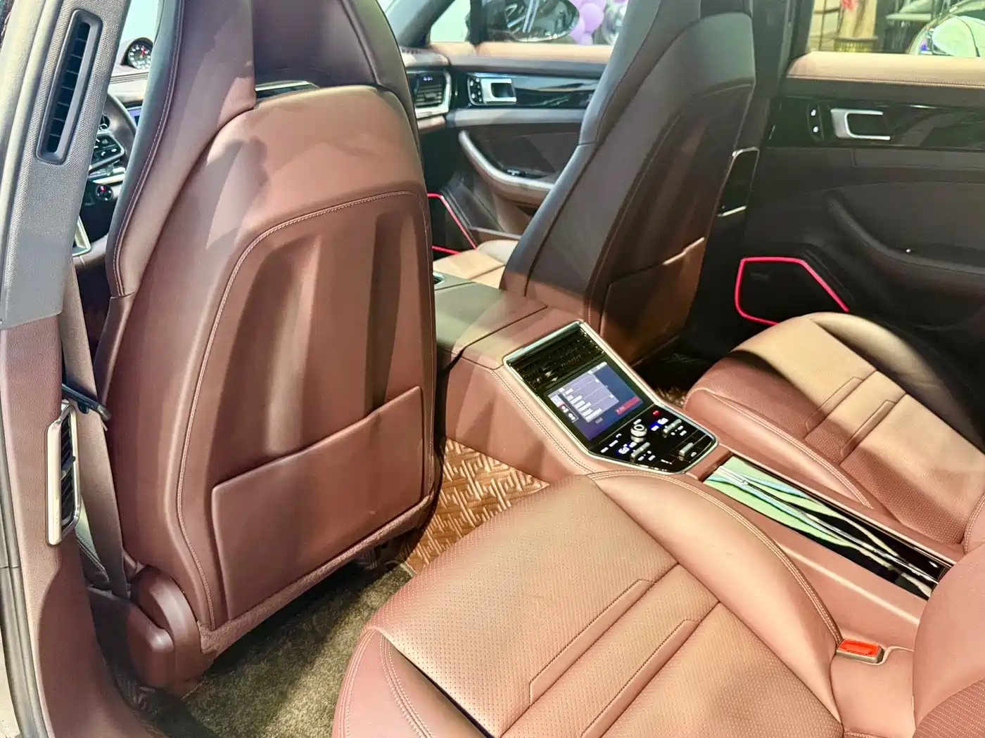 Porsche Panamera 2017 Panamera 3.0T фото 8