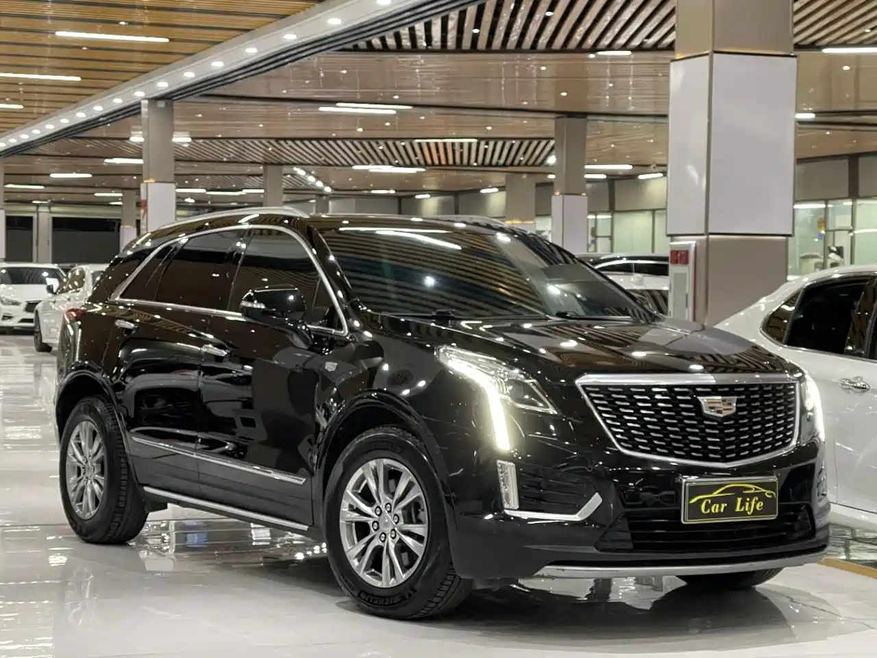 CADILLAC XT5