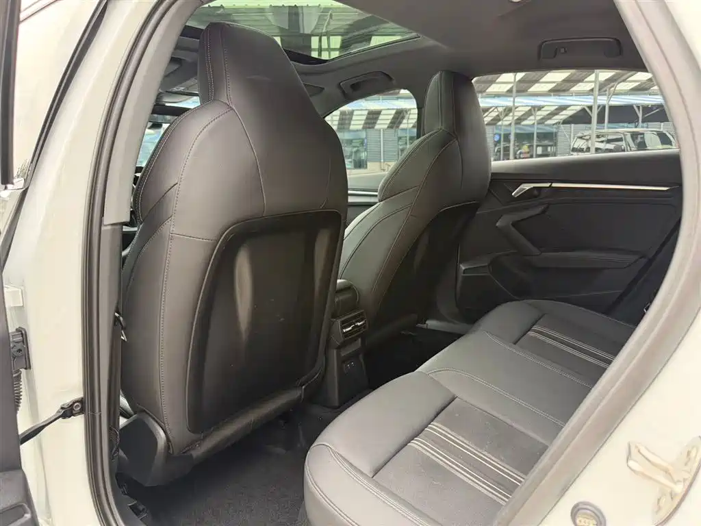 Audi A3 2023 Facelift A3L Limousine 35 TFSI Fashion Sport фото 5