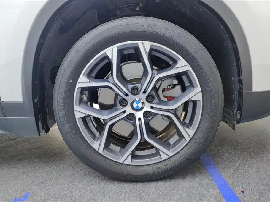 BMW X1 2021 sDrive25Li Leading фото 6
